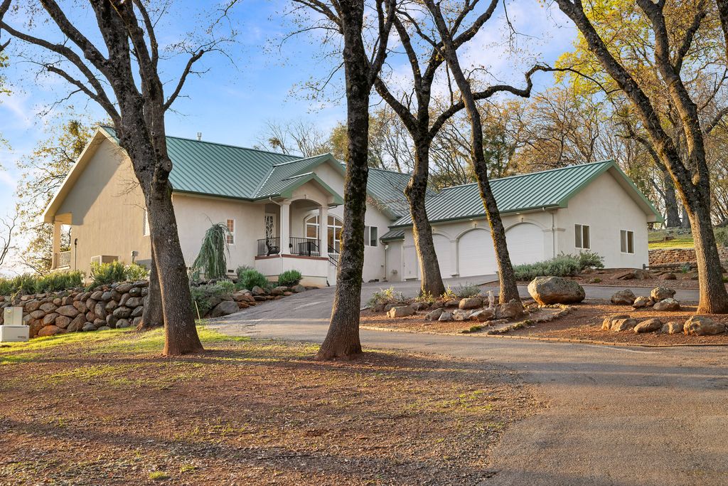 19415 Oak Country Dr - 001 Photos