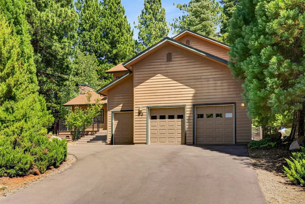 33 Manor Dr - 007 (Photos)