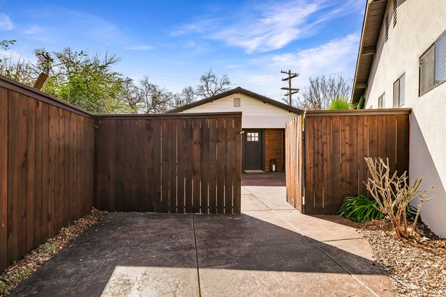 455 Redwood Way - 068 Photos