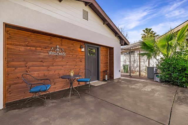 455 Redwood Way - 070 Photos