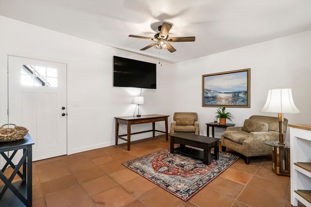455 Redwood Way - 073 Photos