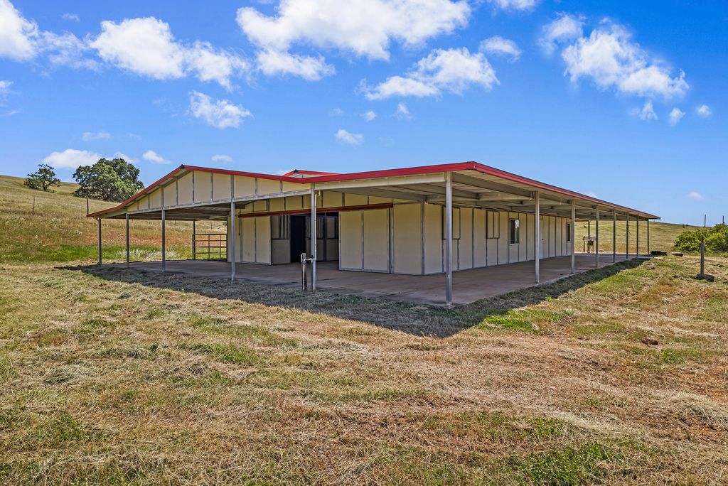 309 Apache Hill Rd - 002 Photos