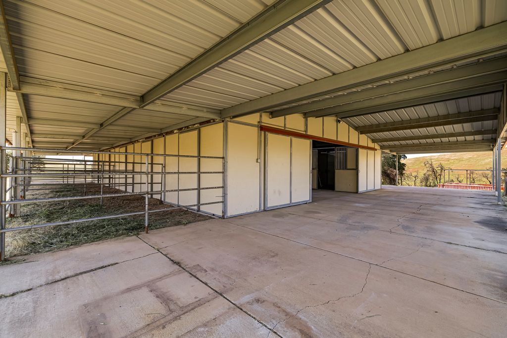 309 Apache Hill Rd - 008 Photos