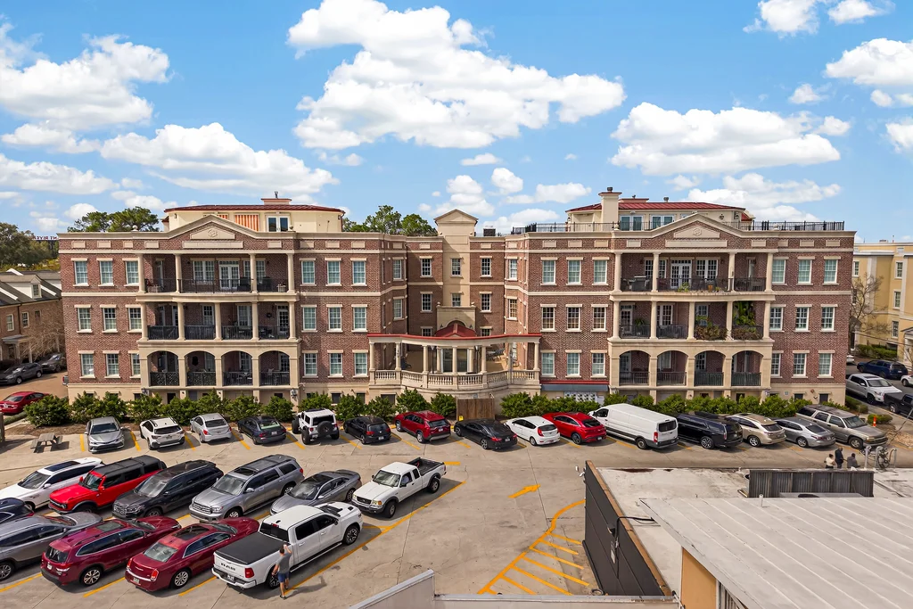 323 W Jones St APT 104 - 001 (Photos)