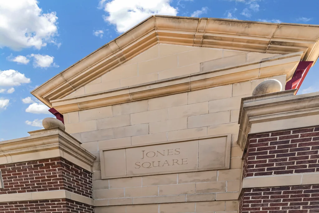 323 W Jones St APT 104 - 005 (Photos)