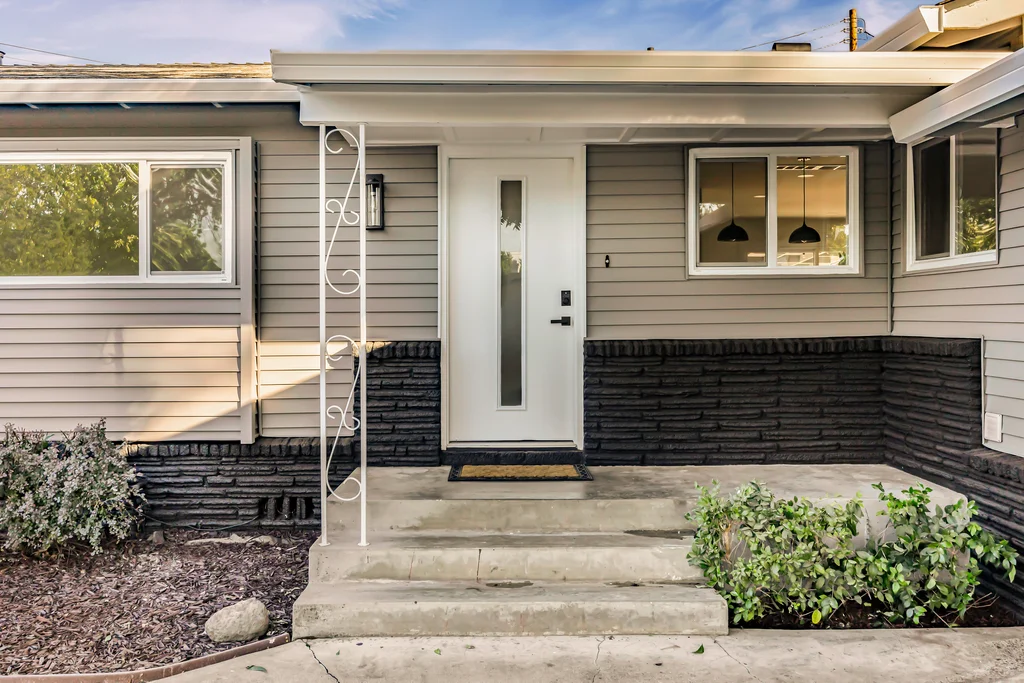 6877 Buena Terra Way - 008 (Photos)