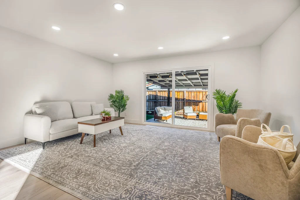 6877 Buena Terra Way - 009 (Photos)