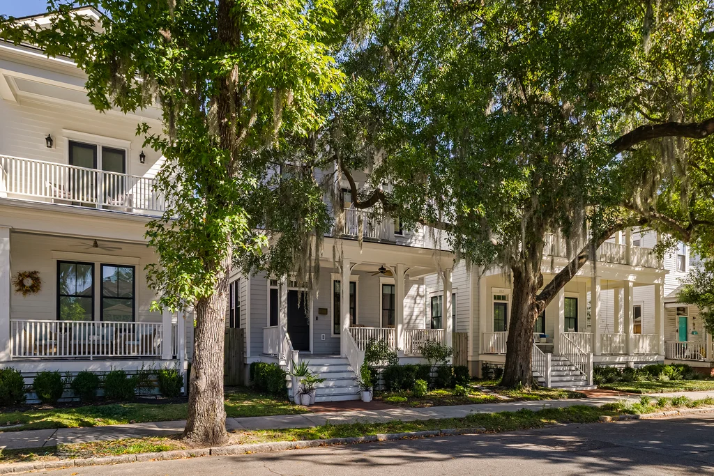 110 E 38th St - 004 (Photos)