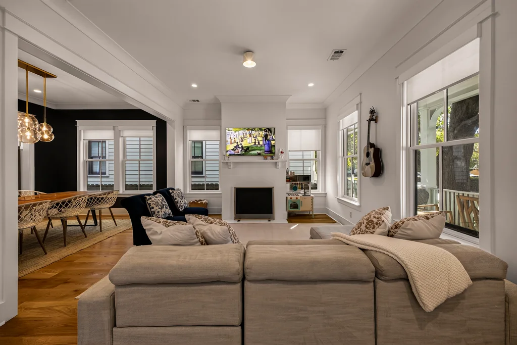 110 E 38th St - 009 (Photos)
