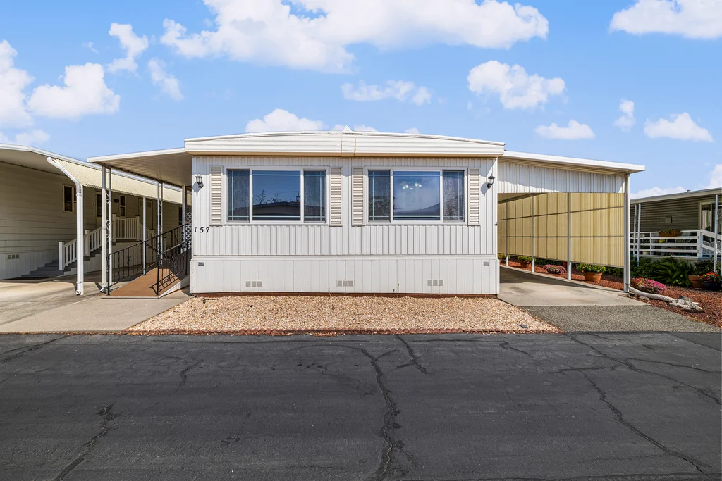 157 Willow Pkwy - 001 (Photos)