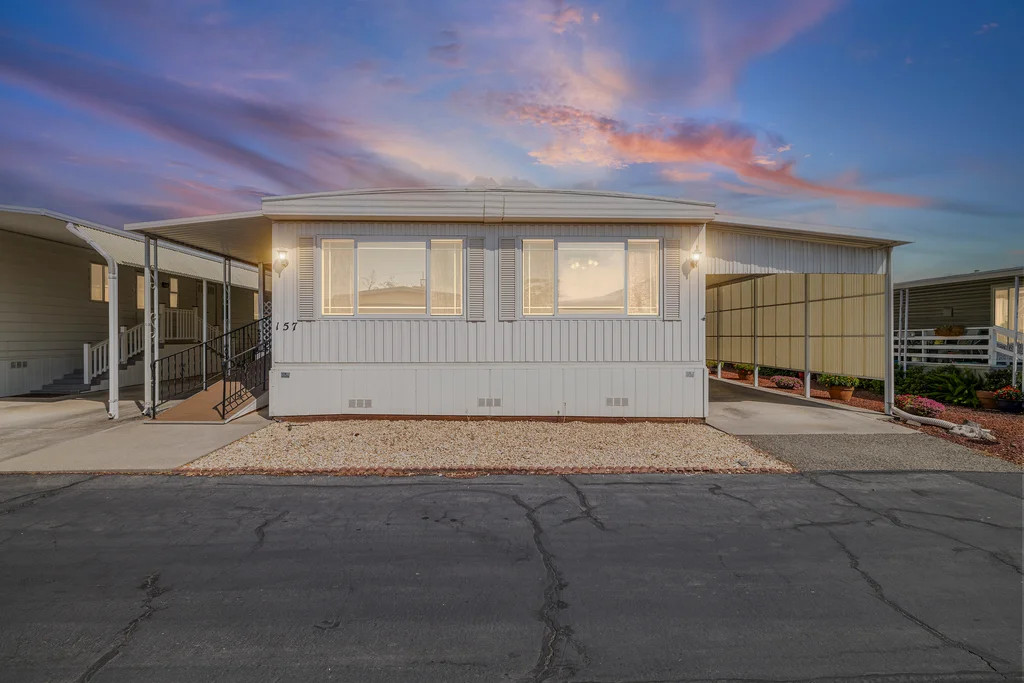 157 Willow Pkwy - 002 (Photos)
