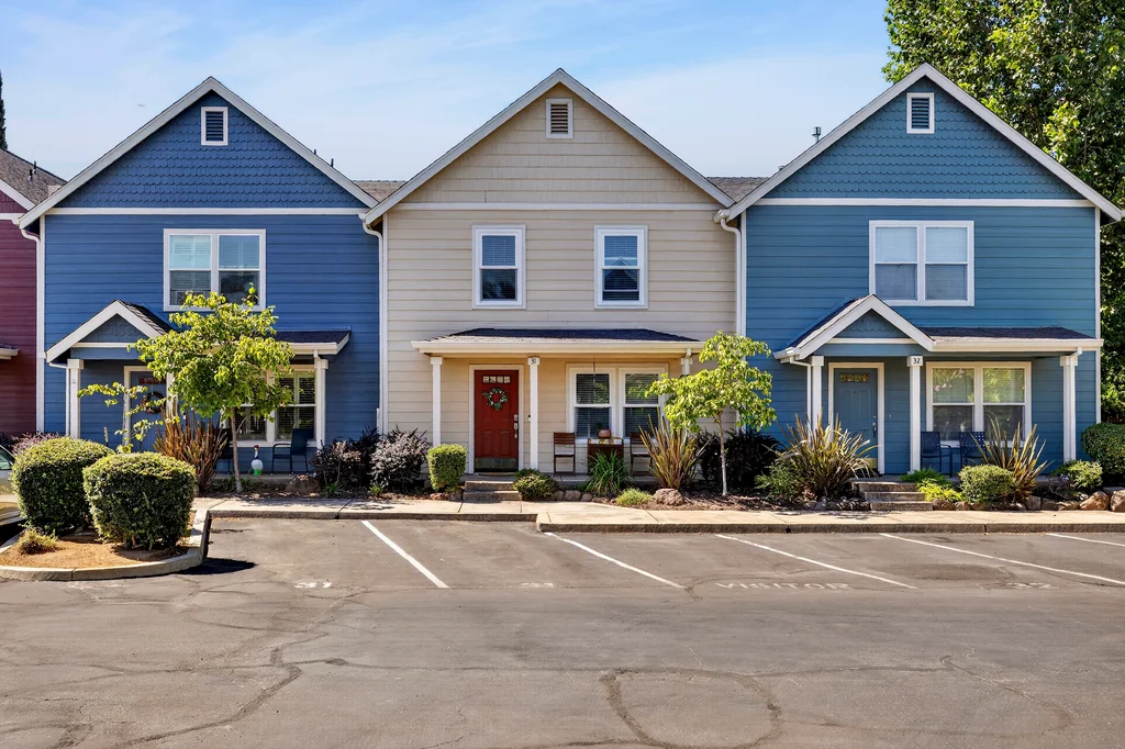 2099 Hartford Dr - 001 (Photos)