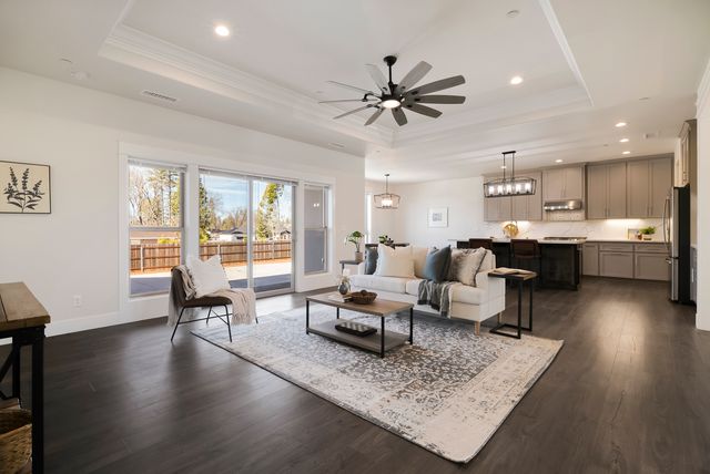 1731 Ellis Dr - 012 Photos