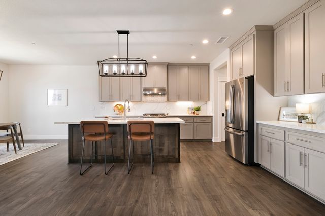 1731 Ellis Dr - 014 Photos