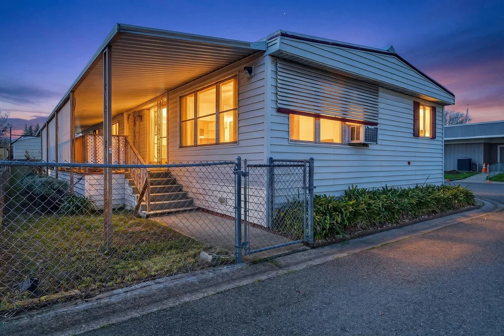 701 E Lassen Ave, Chico #108 - 002 (Photos)