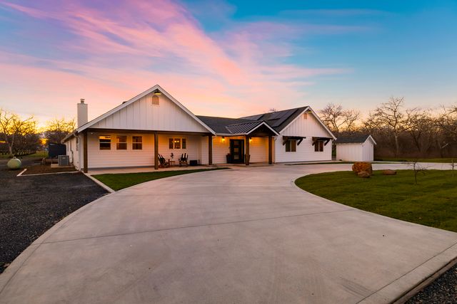 9243 Turner Ln - 004 Photos