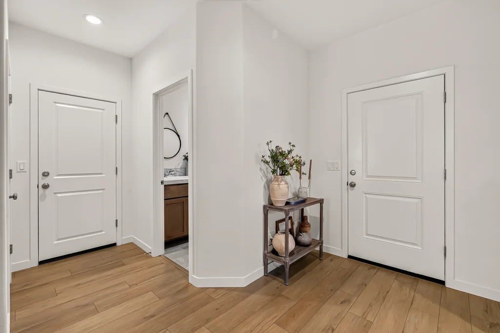 392 Gladstone Cmns - 010 (Photos)