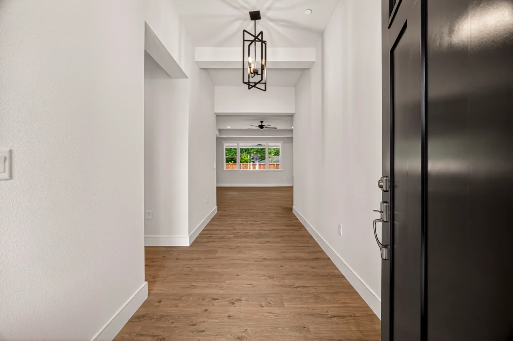 2739 Waterloo Cir - 008 (Photos)