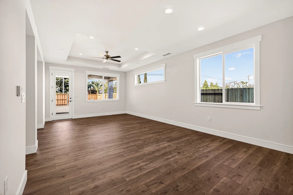 2741 Waterloo Cir - 007 (Photos)