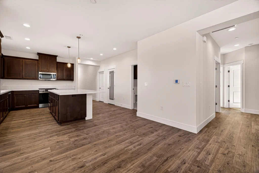 2741 Waterloo Cir - 010 (Photos)