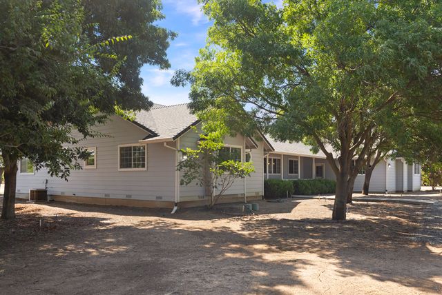 25170 Moller Ave - 05 Photos