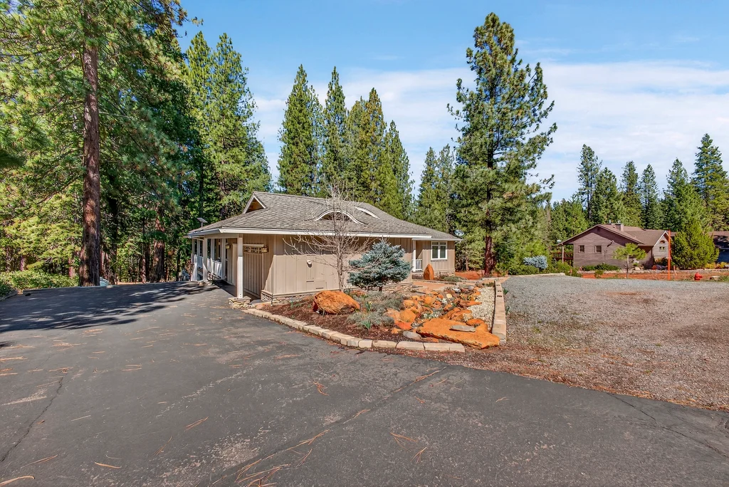 492 Bailey Creek Dr, Lake Almanor - 003 (Photos)