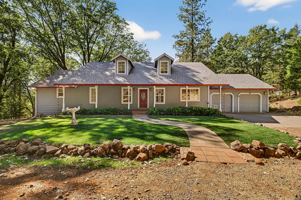 10202 Cohasset Rd - 001 (Photos)
