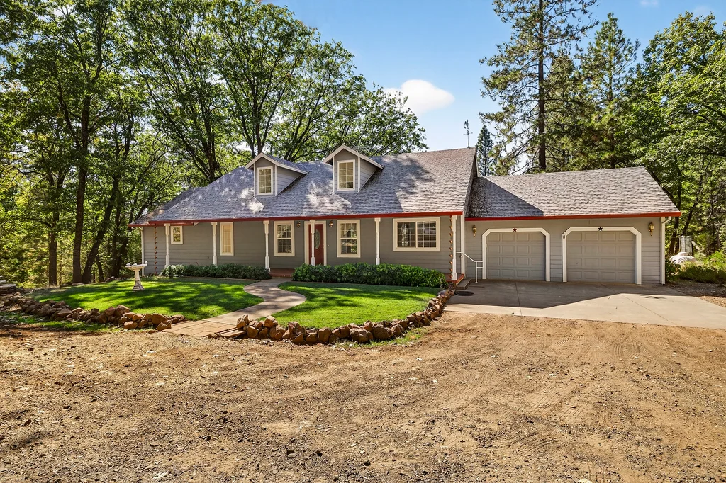 10202 Cohasset Rd - 003 (Photos)