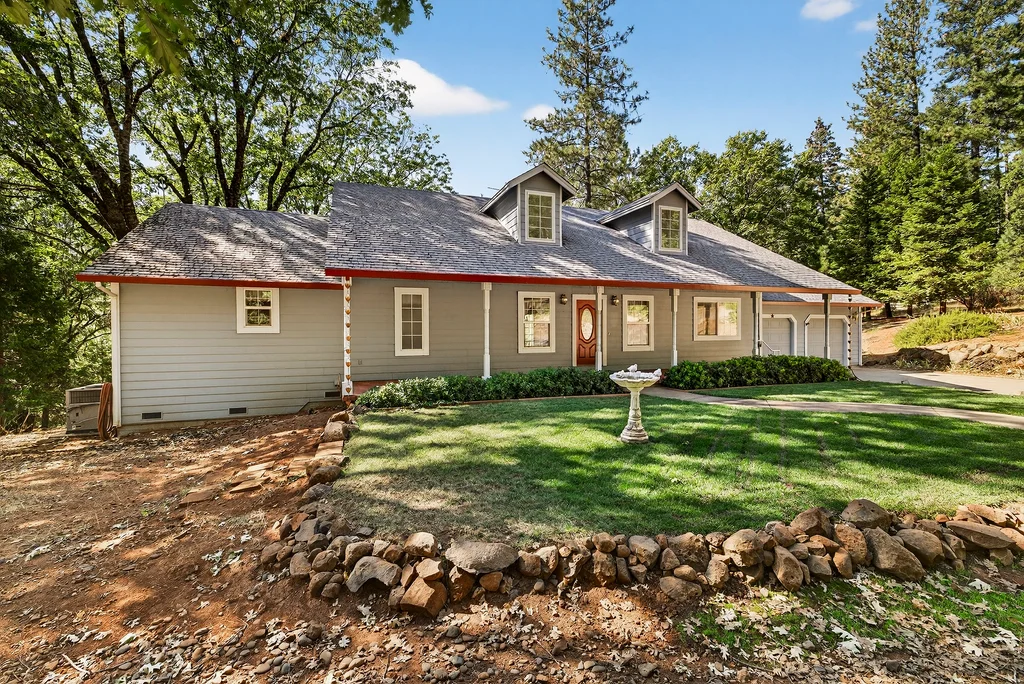 10202 Cohasset Rd - 006 (Photos)