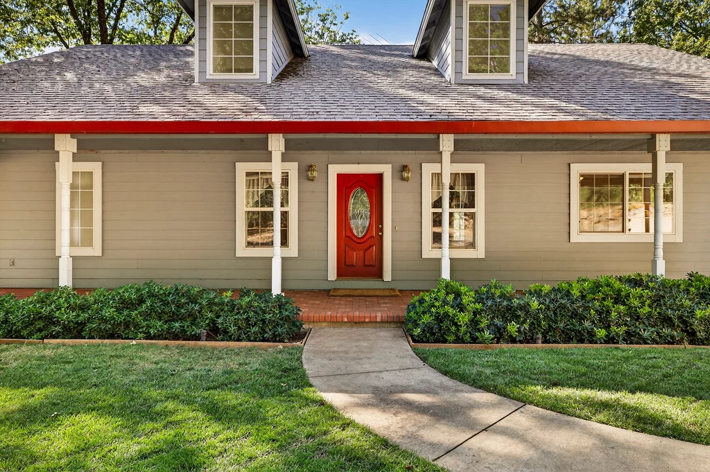 10202 Cohasset Rd - 008 (Photos)