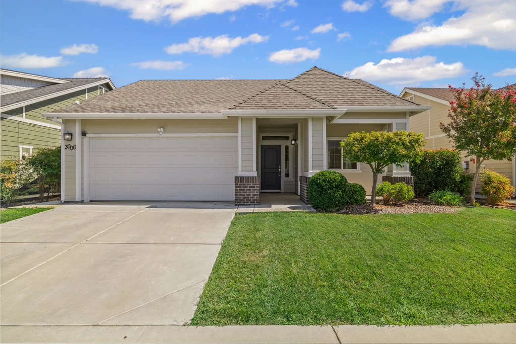 3006 Grasshopper Creek Way - 001 (Photos)