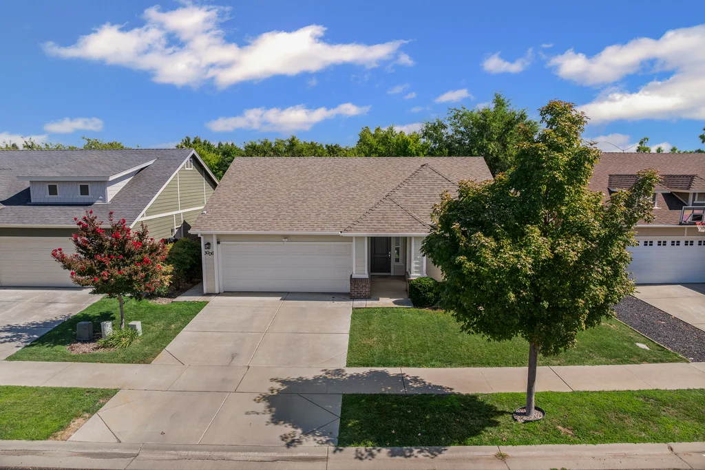 3006 Grasshopper Creek Way - 003 (Photos)