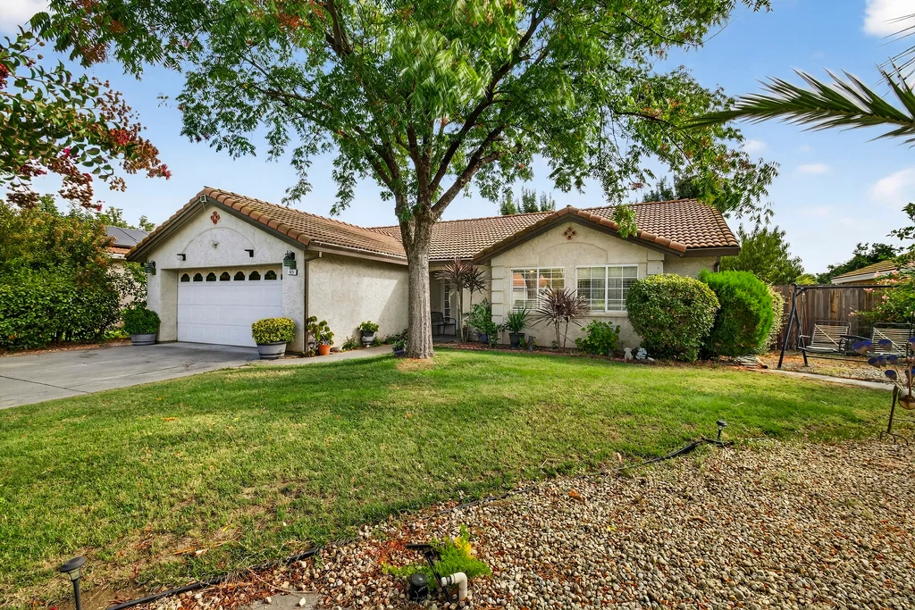 323 Woodhaven Dr - 005 (Photos)