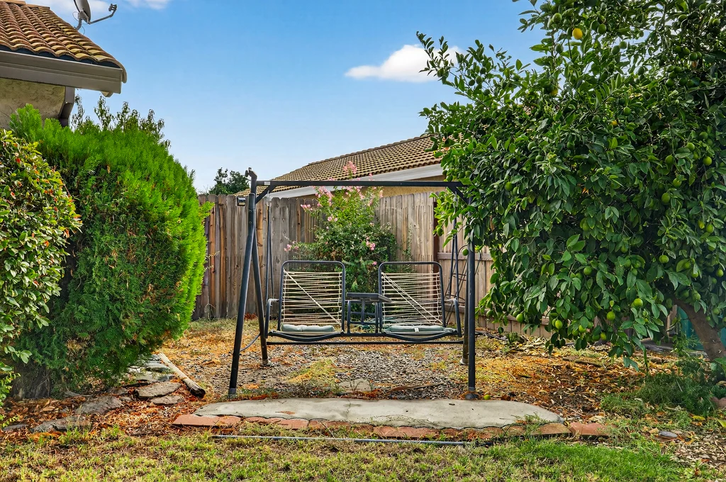 323 Woodhaven Dr - 008 (Photos)
