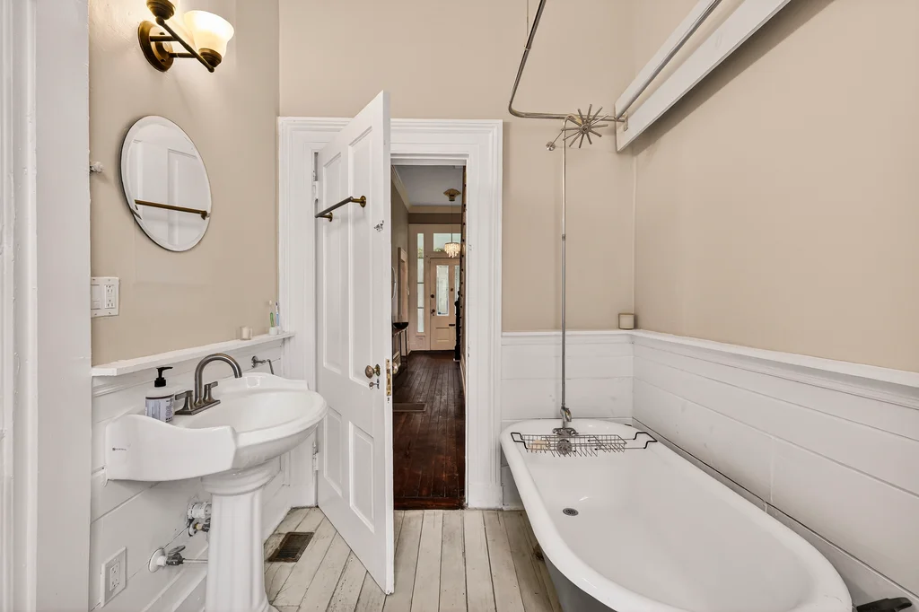 1116 Barnard St - 034 (Photos)