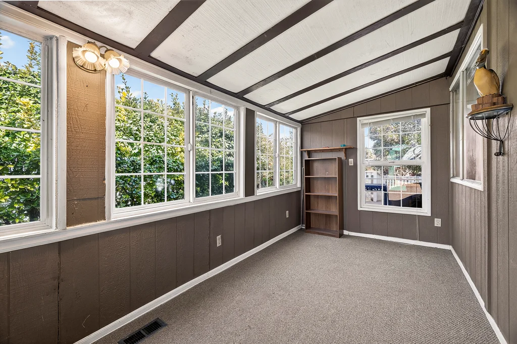 701 E Lassen Ave - 007 (Photos)