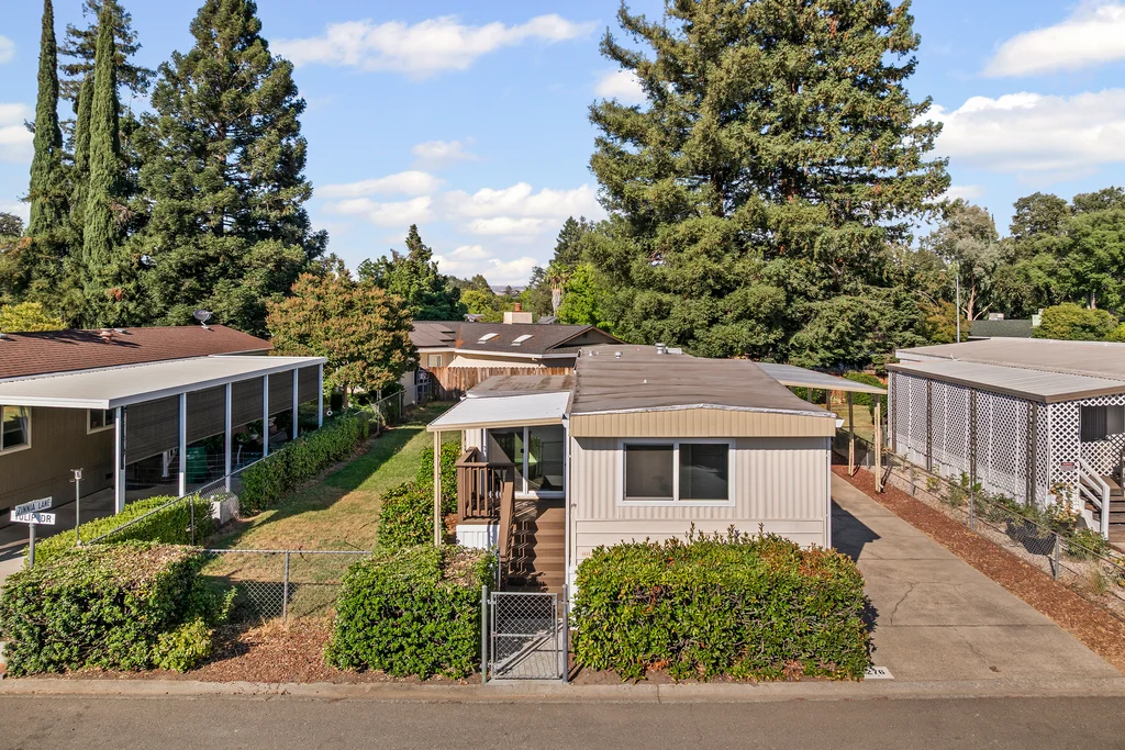 701 E Lassen Ave - 003 (Photos)