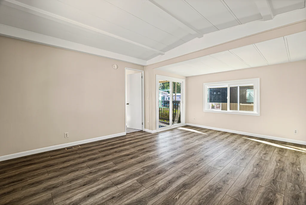 701 E Lassen Ave - 009 (Photos)