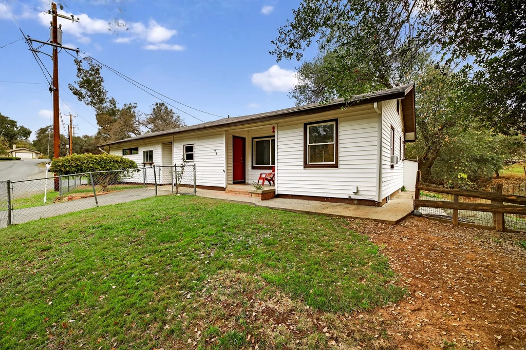 94 Highlands Blvd - 007 (Photos)