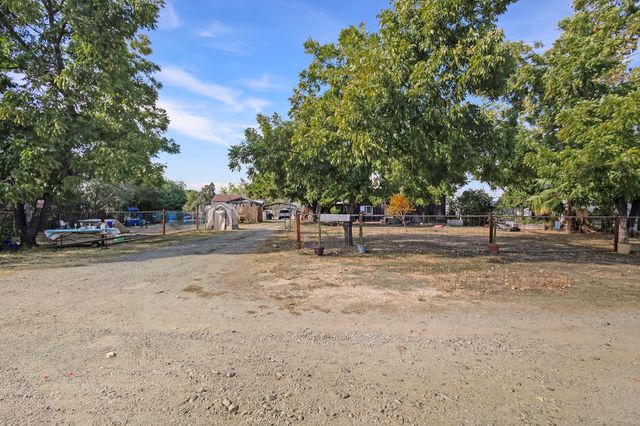 621 3rd St - 001 Photos