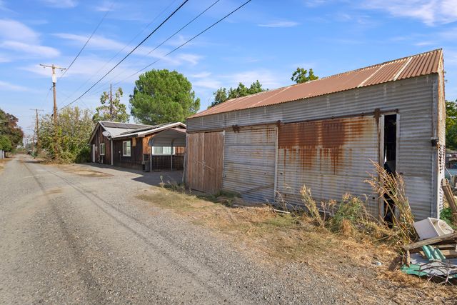 621 3rd St - 007 Photos