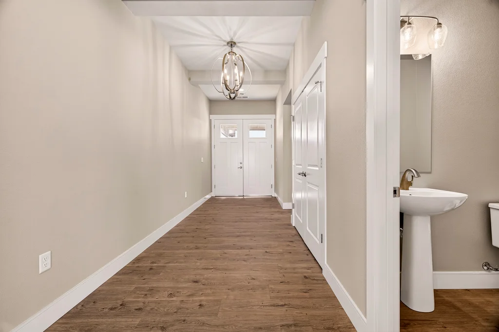 2749 Waterloo Cir - 006 (Photos)