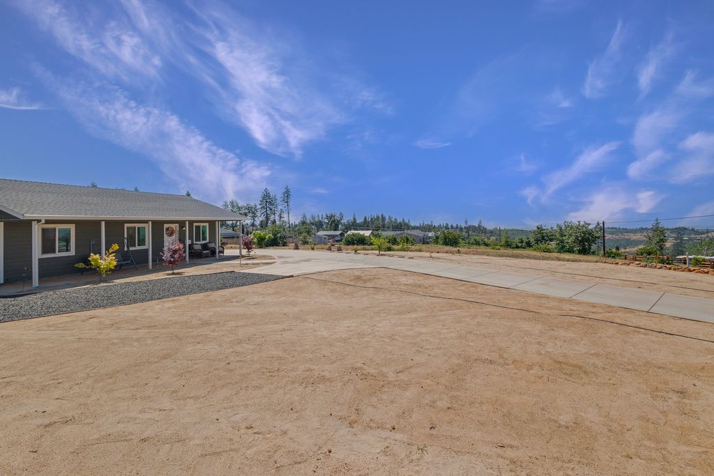 5568 Newland Rd - 005 (Photos)