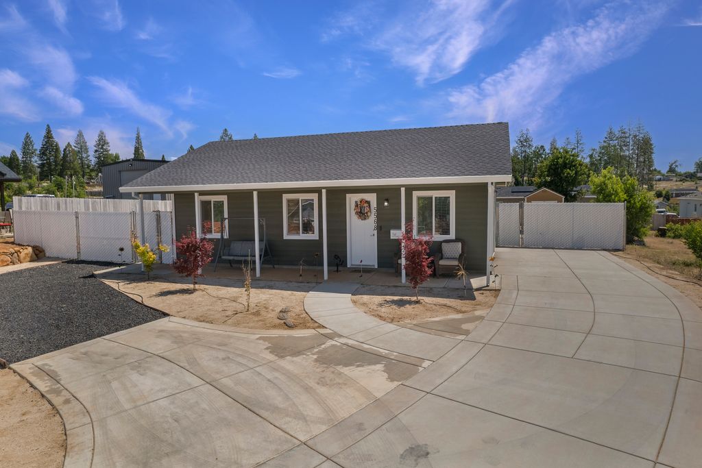 5568 Newland Rd - 007 (Photos)