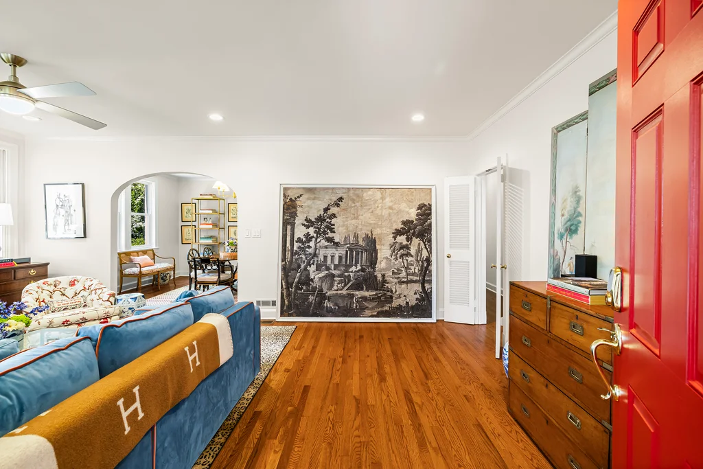 310 E 52nd St - 013 (Photos)