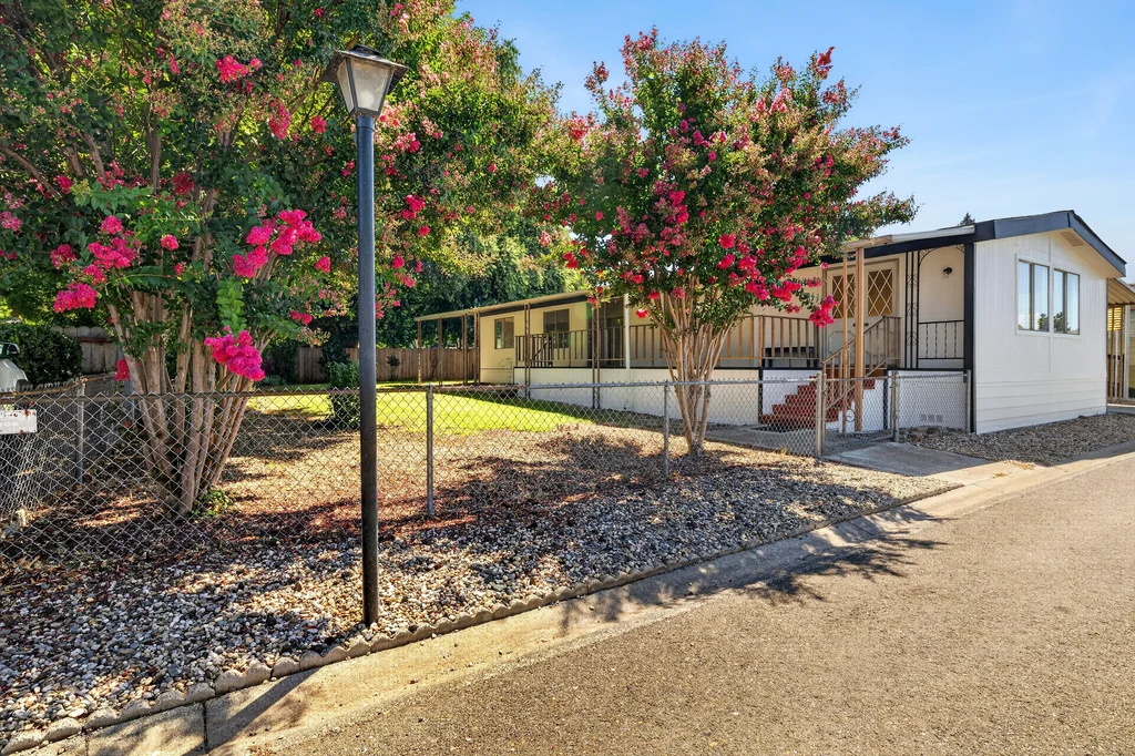 701 E Lassen Ave #297 - 003 (Photos)