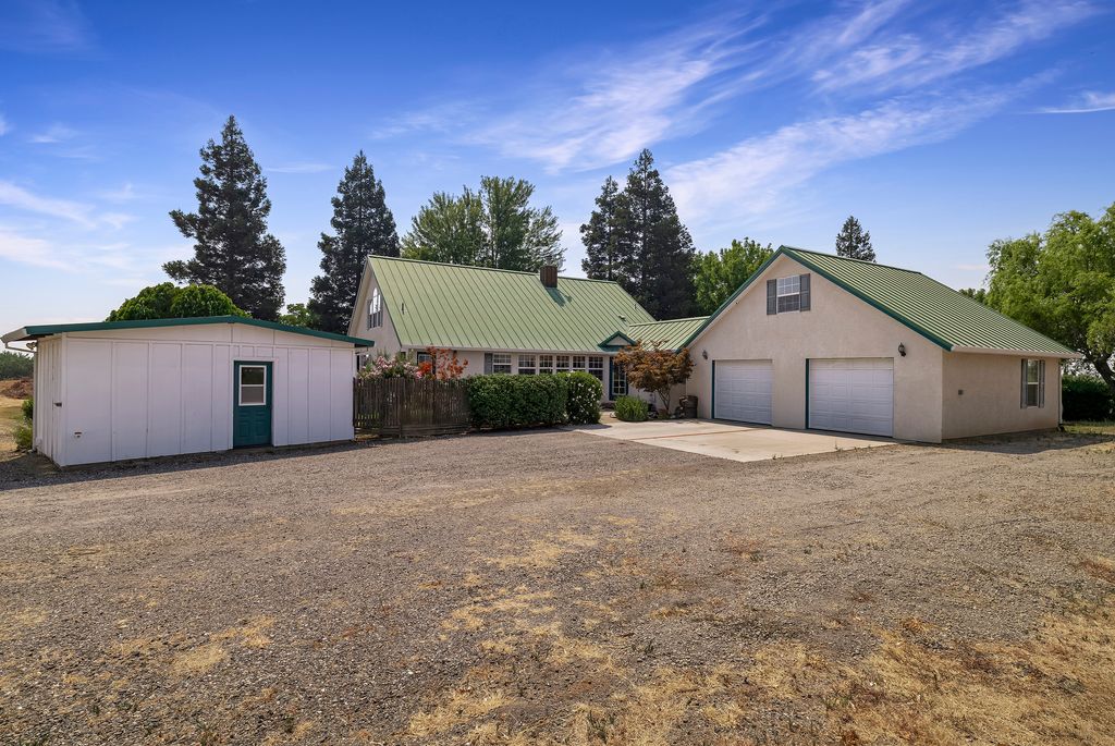 24515 Moller Ave - 005 (Photos)