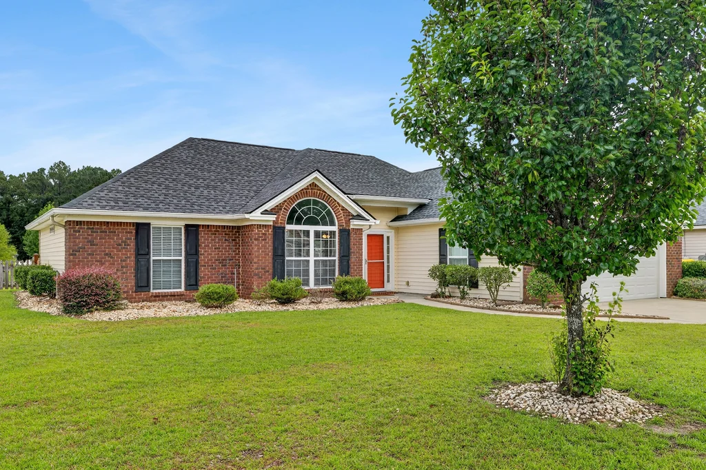 228 Pampas Dr - 003 (Photos)