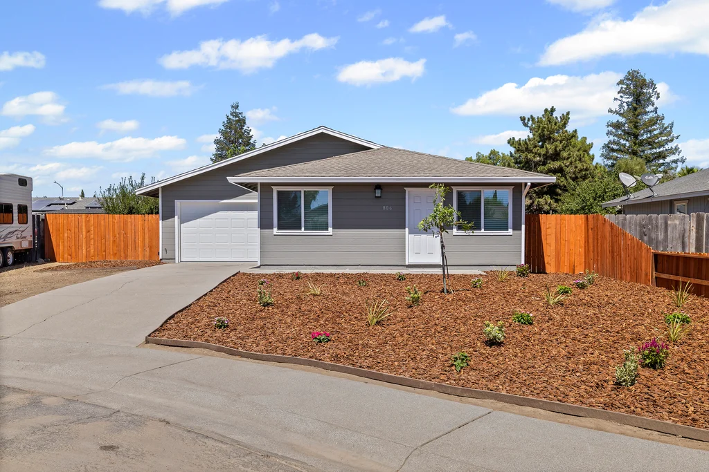 806 Cherry Cir - 001 (Photos)