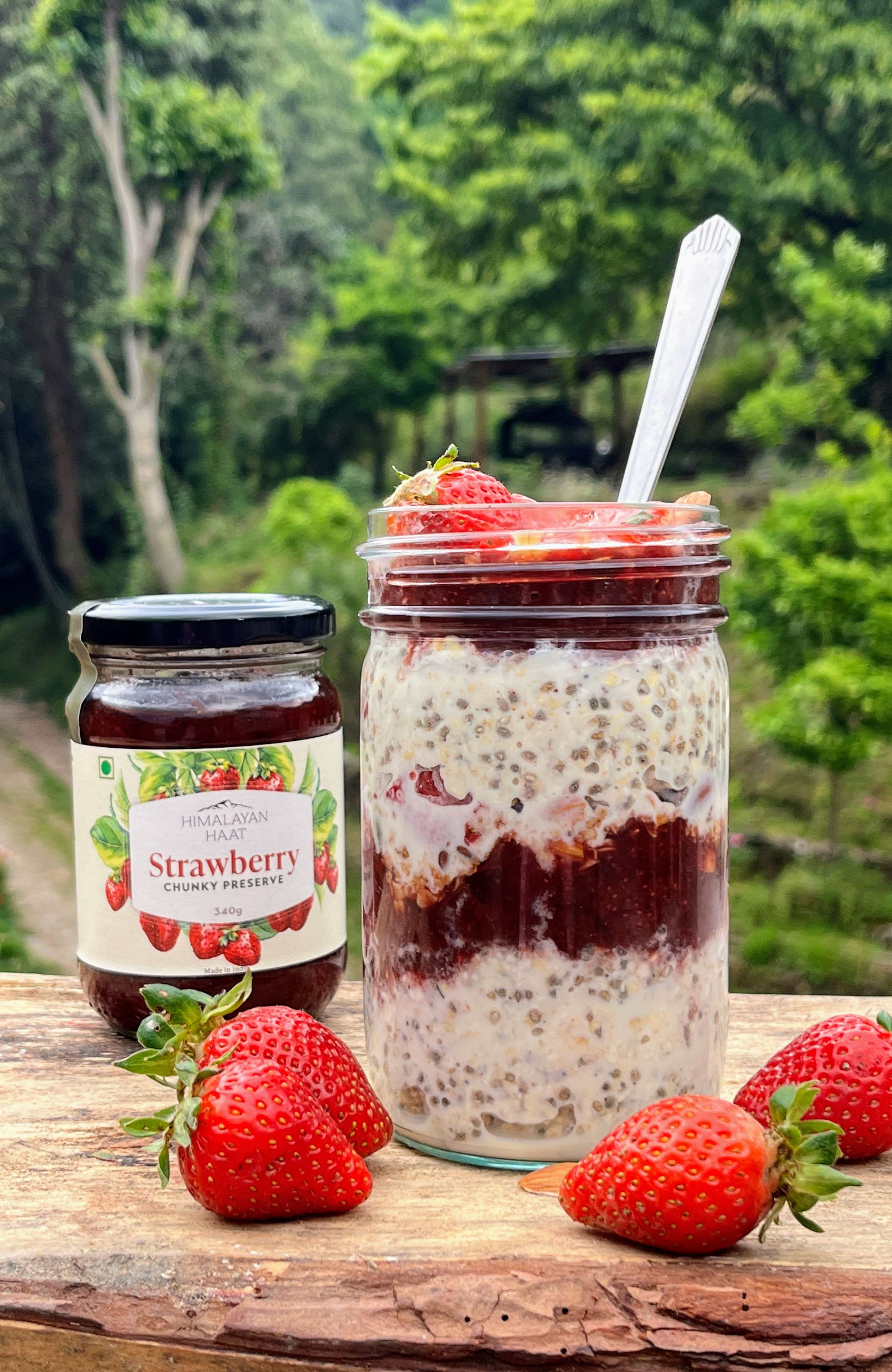 Strawberry Chia Overnight Oats